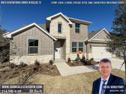Multi Generational Home in Dallas - 2 Story, 4 Bedrooms, 3,1 bathrooms, 3700 SqFt, two living areas, two separate entries, 60 foot lot-This floorplan is available in multiple locations in the Dallas area