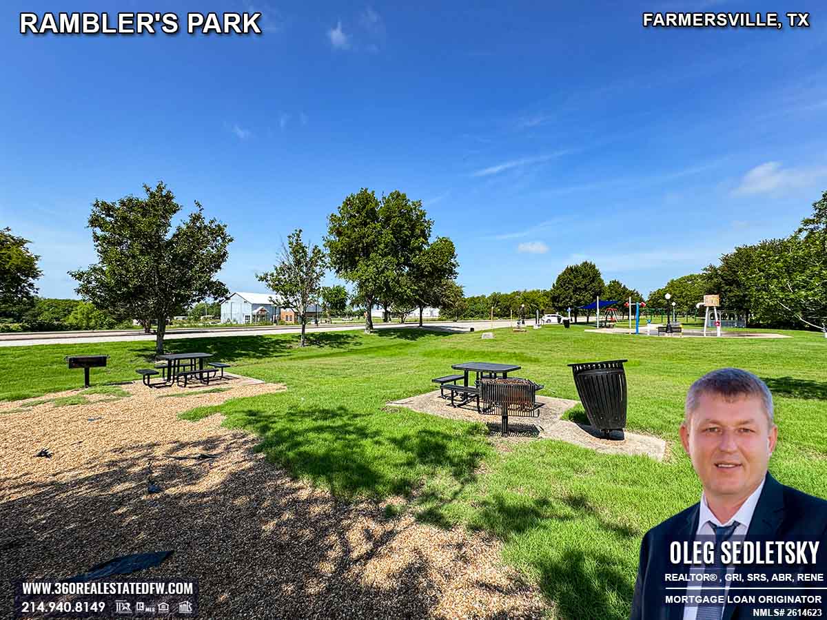Rambler's Park is a charming, small park nestled near the historic downtown area of Farmersville, TX.