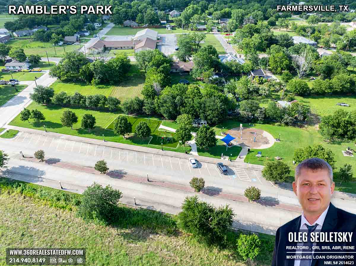 Rambler's Park is a charming, small park nestled near the historic downtown area of Farmersville, TX.