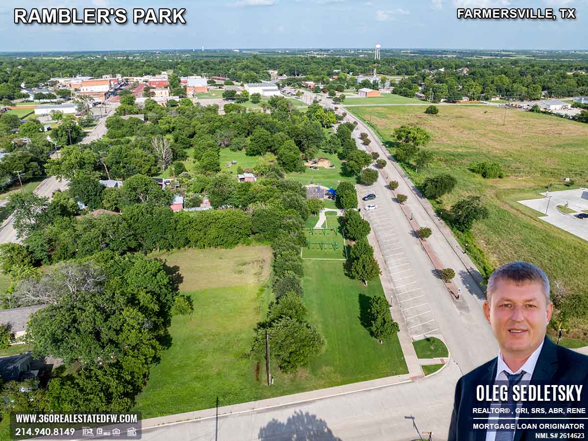 Rambler's Park is a charming, small park nestled near the historic downtown area of Farmersville, TX.