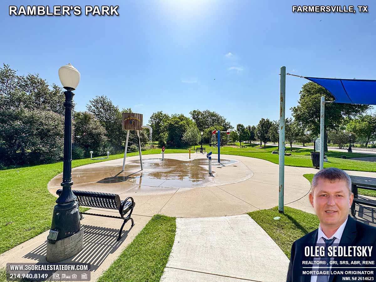 Rambler's Park is a charming, small park nestled near the historic downtown area of Farmersville, TX.