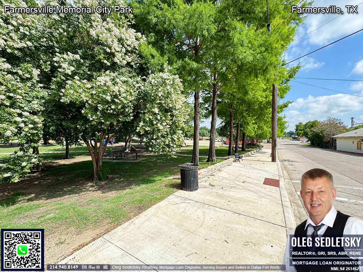 Farmersville City Park In Farmersville, Texas. 153 S Main St, Farmersville, TX 75442