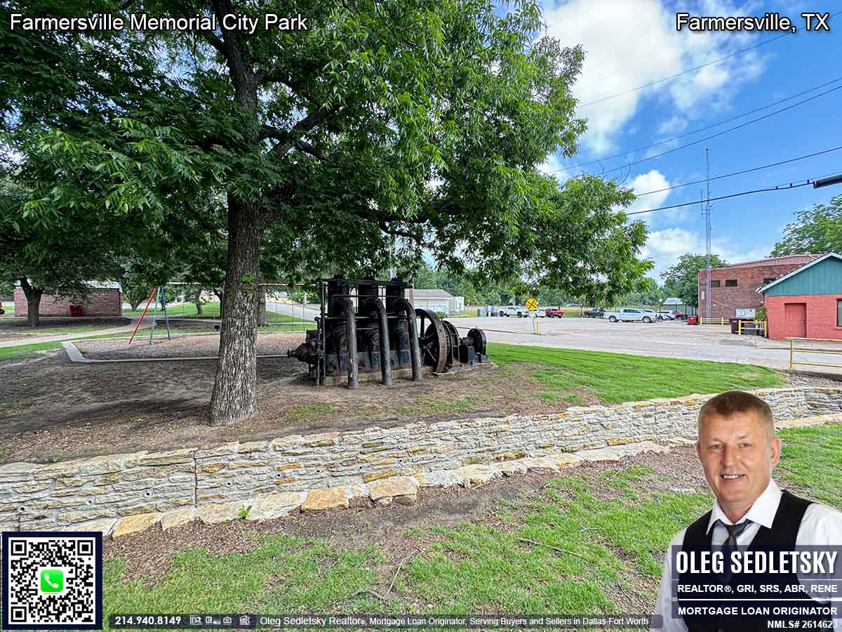 Farmersville City Park In Farmersville, Texas. 153 S Main St, Farmersville, TX 75442