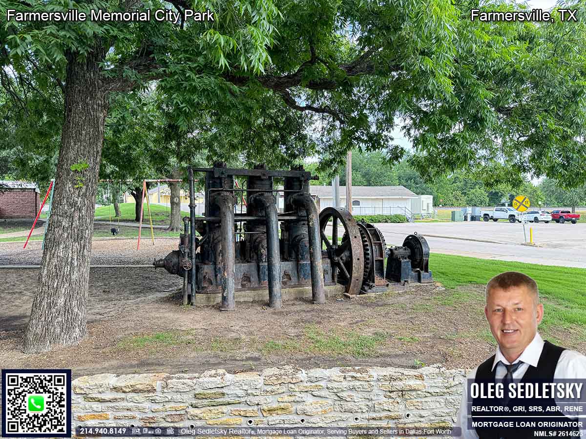 Farmersville City Park In Farmersville, Texas. 153 S Main St, Farmersville, TX 75442