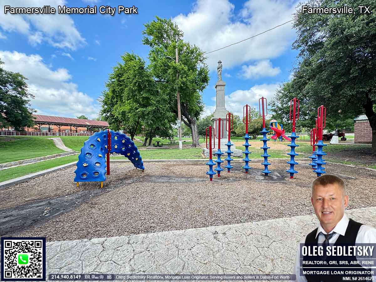 Farmersville City Park In Farmersville, Texas. 153 S Main St, Farmersville, TX 75442