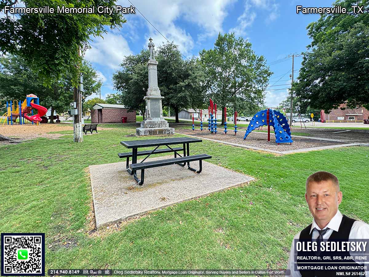 Farmersville City Park In Farmersville, Texas. 153 S Main St, Farmersville, TX 75442