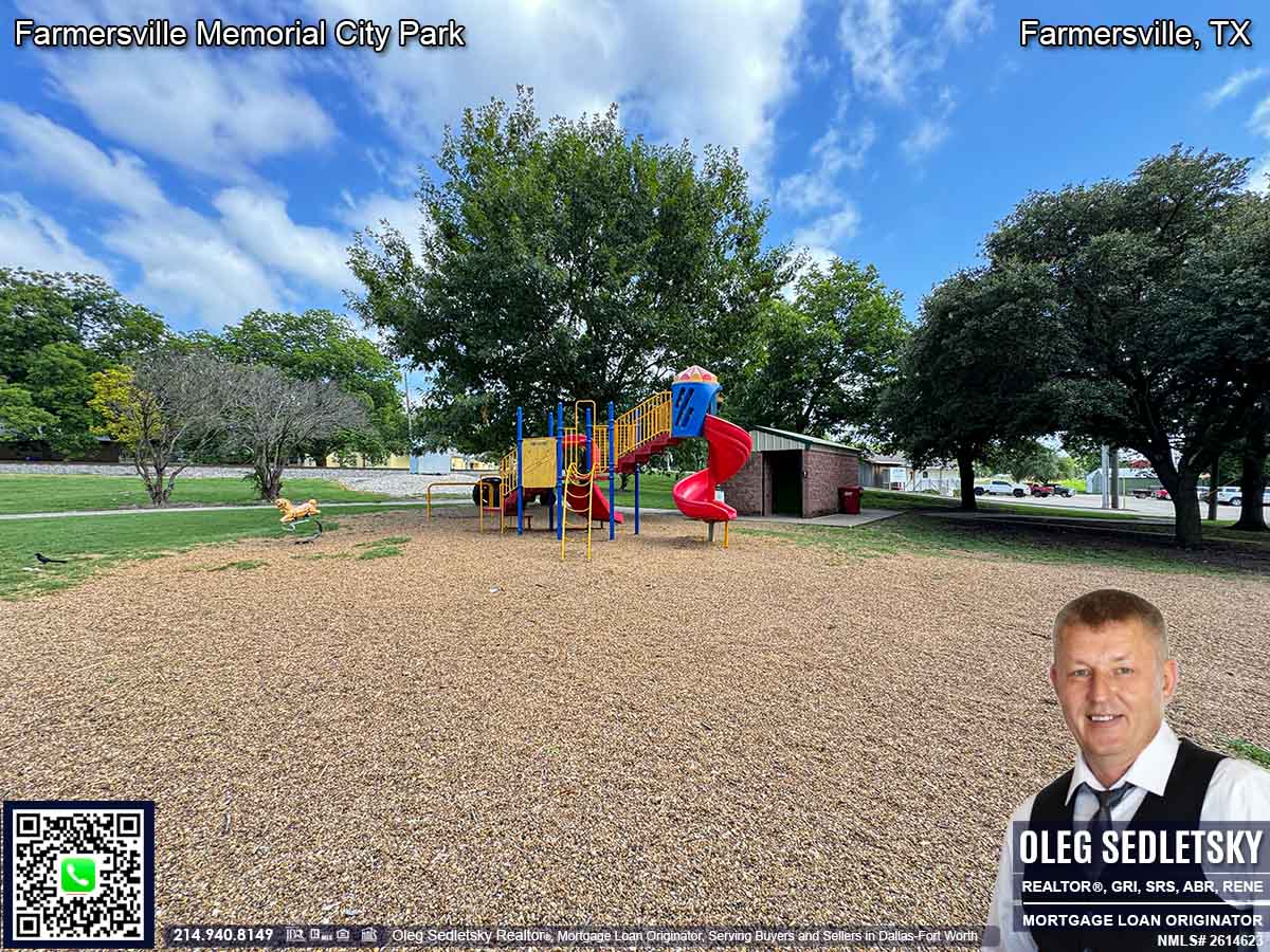 Farmersville City Park In Farmersville, Texas. 153 S Main St, Farmersville, TX 75442