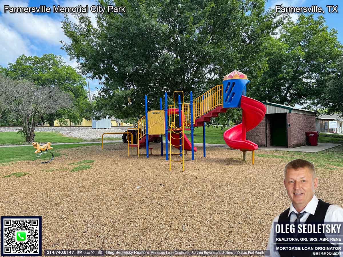 Farmersville City Park In Farmersville, Texas. 153 S Main St, Farmersville, TX 75442