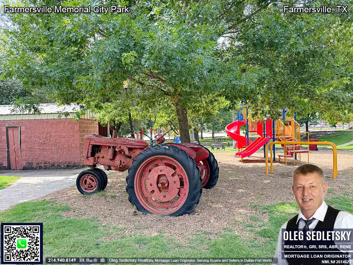 Farmersville City Park In Farmersville, Texas. 153 S Main St, Farmersville, TX 75442