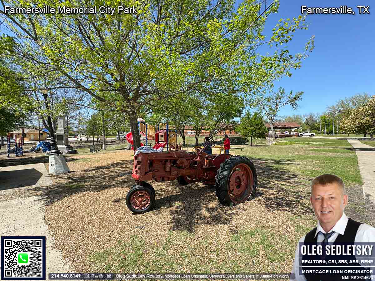 Farmersville City Park In Farmersville, Texas. 153 S Main St, Farmersville, TX 75442