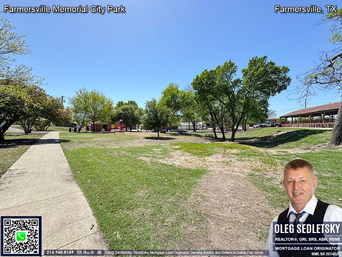 Farmersville City Park In Farmersville, Texas. 153 S Main St, Farmersville, TX 75442