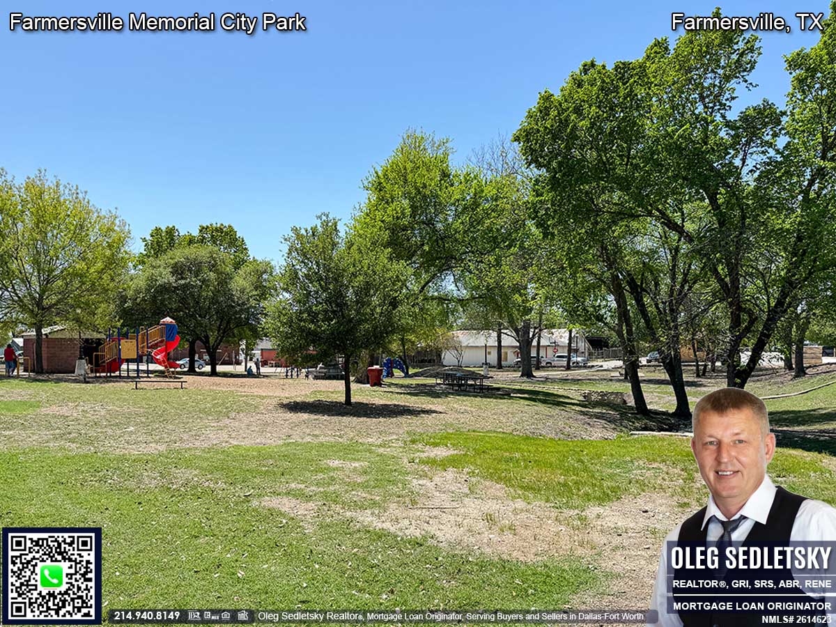 Farmersville City Park In Farmersville, Texas. 153 S Main St, Farmersville, TX 75442