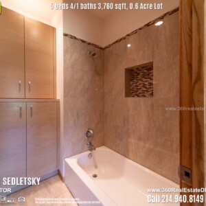 Lakeview Home For Sale in Little Elm TX. 5 beds 4.2 baths 2-car garage 3,760 sqft. Little Elm ISD - Call 214.940.8149 Oleg Sedletsky Realtor