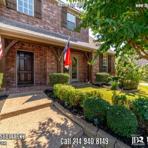 For Sale 4Bd, 3.1 Ba, 4188 Sqft, in Allen, TX with Allen ISD. Well maintained 2 story home in highly sought after Twin Creeks! Call Oleg Sedletsky Realtor at 214-940-8149